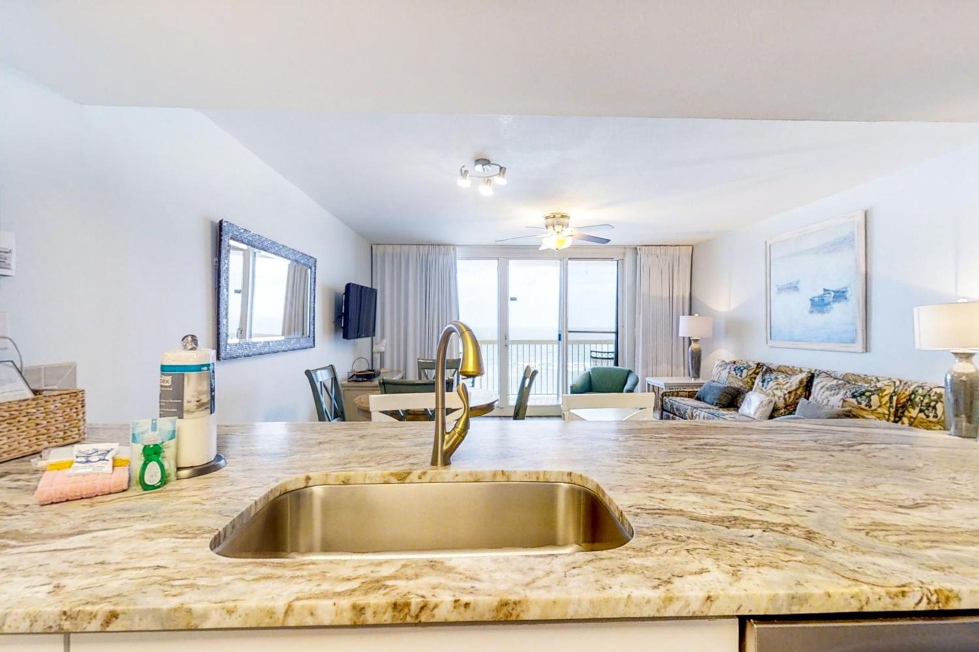 Pelican Beach Resort دستين الغرفة الصورة