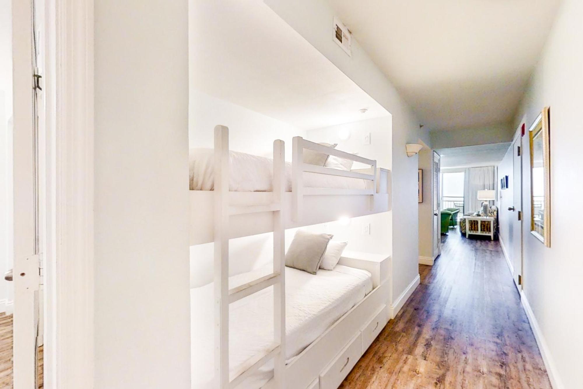 Pelican Beach Resort دستين الغرفة الصورة